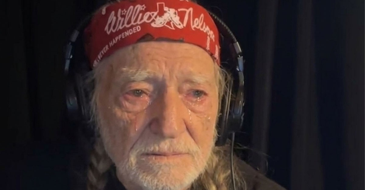 Willie Nelson explained that health issues forced him to end the concert early.