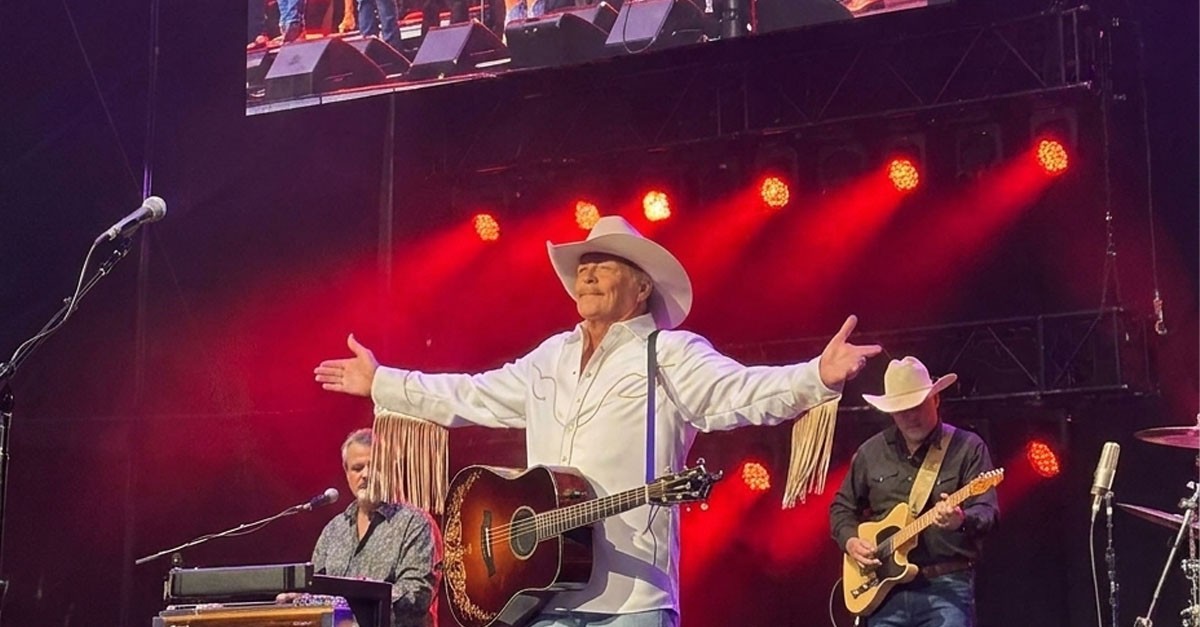 A Star Studded Tribute: The Legacy of Alan Jackson, Alan Jackson's Final Concert and the Stars Who Honored Him