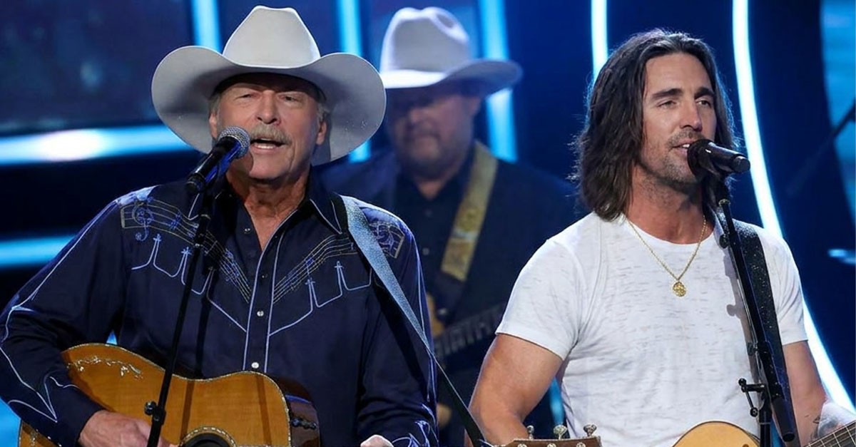 Alan Jackson and “Where Were You”: The Performance That Silenced the World, The Birth of a Timeless Tribute