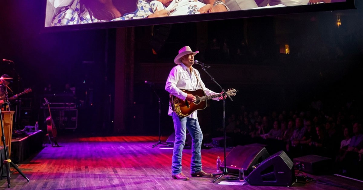 A New Chapter Begins: Alan Jackson’s Final Stadium Night and a Family Moment That Followed